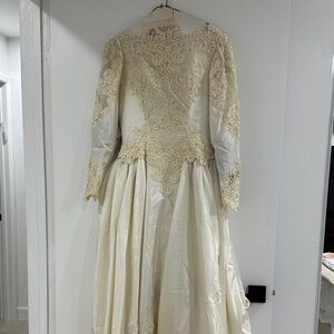 Elegant Lace Long Sleeve Dress